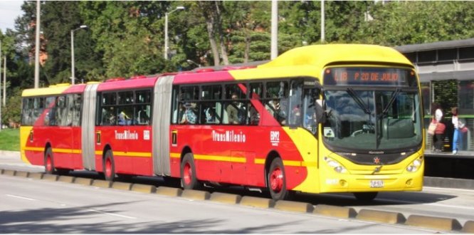 TRANSMILENIO SE MUEVE POR EL RESPETO Y LA AMABILIDAD A PERSONAS CON DISCAPACIDAD 